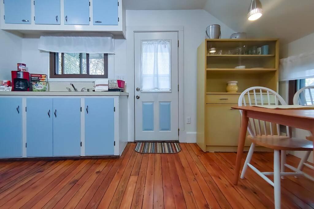 Historic W/deck, King Bed & Air By Michigan