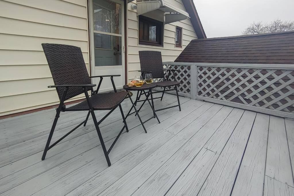 Apartment Historic W/deck, King Bed & Air By Michigan *